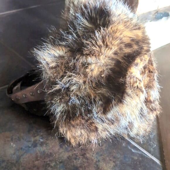 Y2K Fabulous Faux Fur Mini Tote Bag - Picture 7 of 17